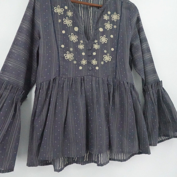 Women Top Medium Gray Lace Embroidered Babydoll Bell Sleeve Boho Chic Whimsigoth - Picture 9 of 16